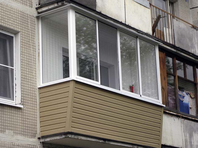 Сколько стоит застеклить балкон 3 метра по цене от производителя Лыткарино